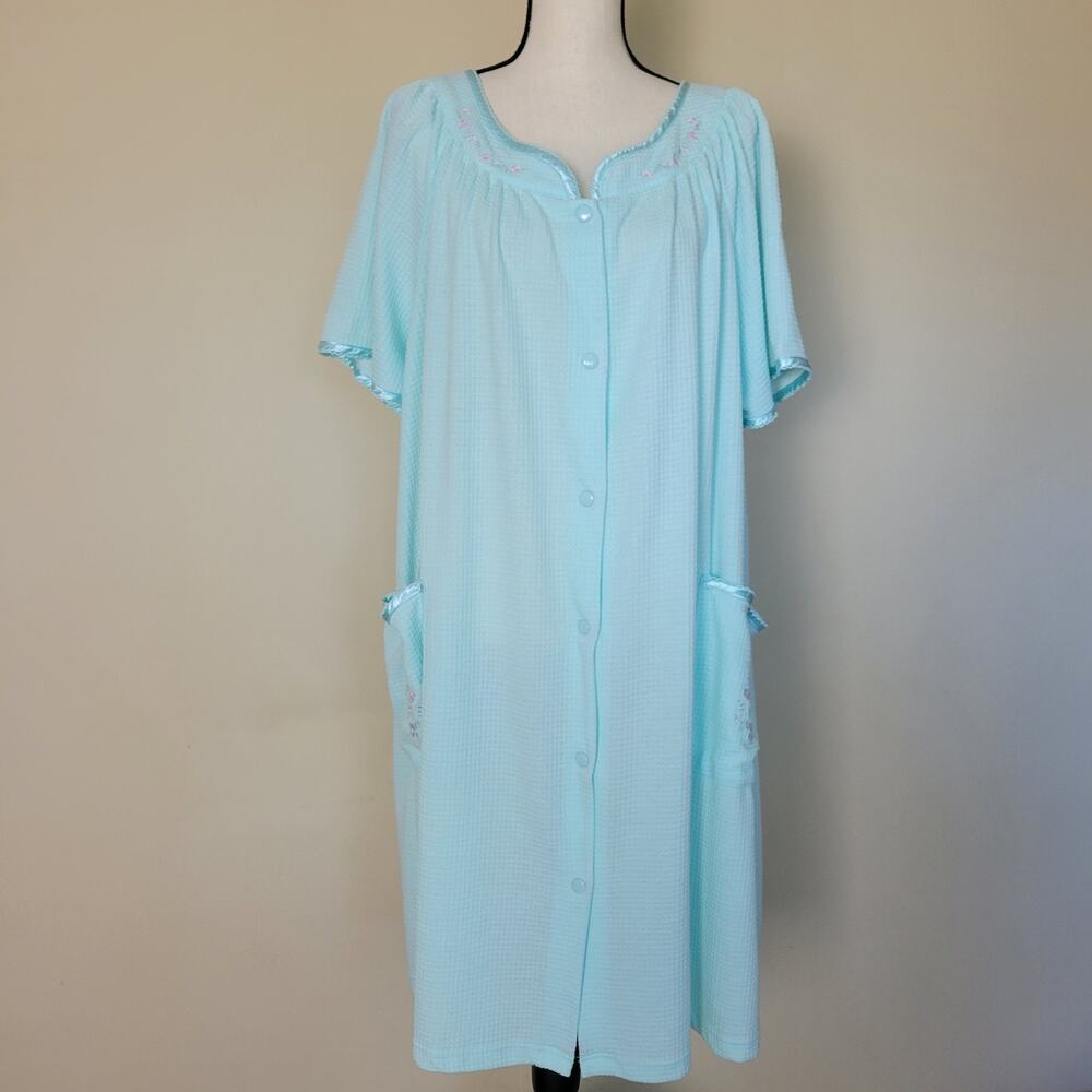 Jasmine Rose Intimates Woman 1-2X? Vintage Long Waffle Embroidered Robe Duster